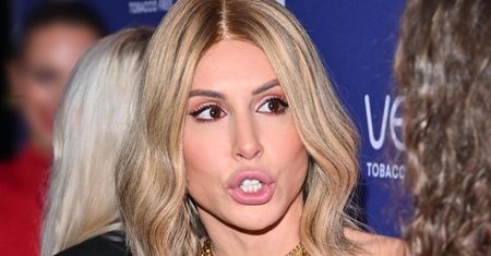 Blanka Lipińska broni (?) reklamowania alkoholi: "Dorośli ludzie mają swój mózg, który służy do myślenia"
