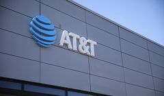 Za 85 mld dolarów Time Warner przechodzi w ręce AT&amp;T, Jeff Bewkes opuszcza fotel prezesa