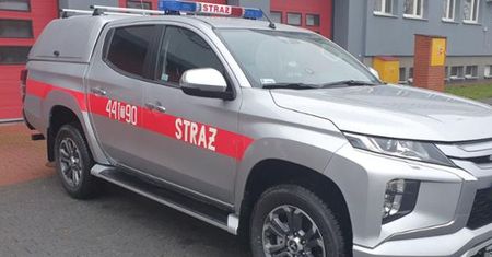 Nowy samochód rozpoznawczo-ratowniczy dla strażaków