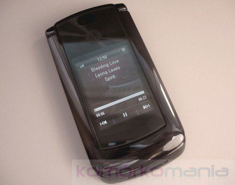 Cellna recenzja: MOTOROLA RAZR2 V8 6