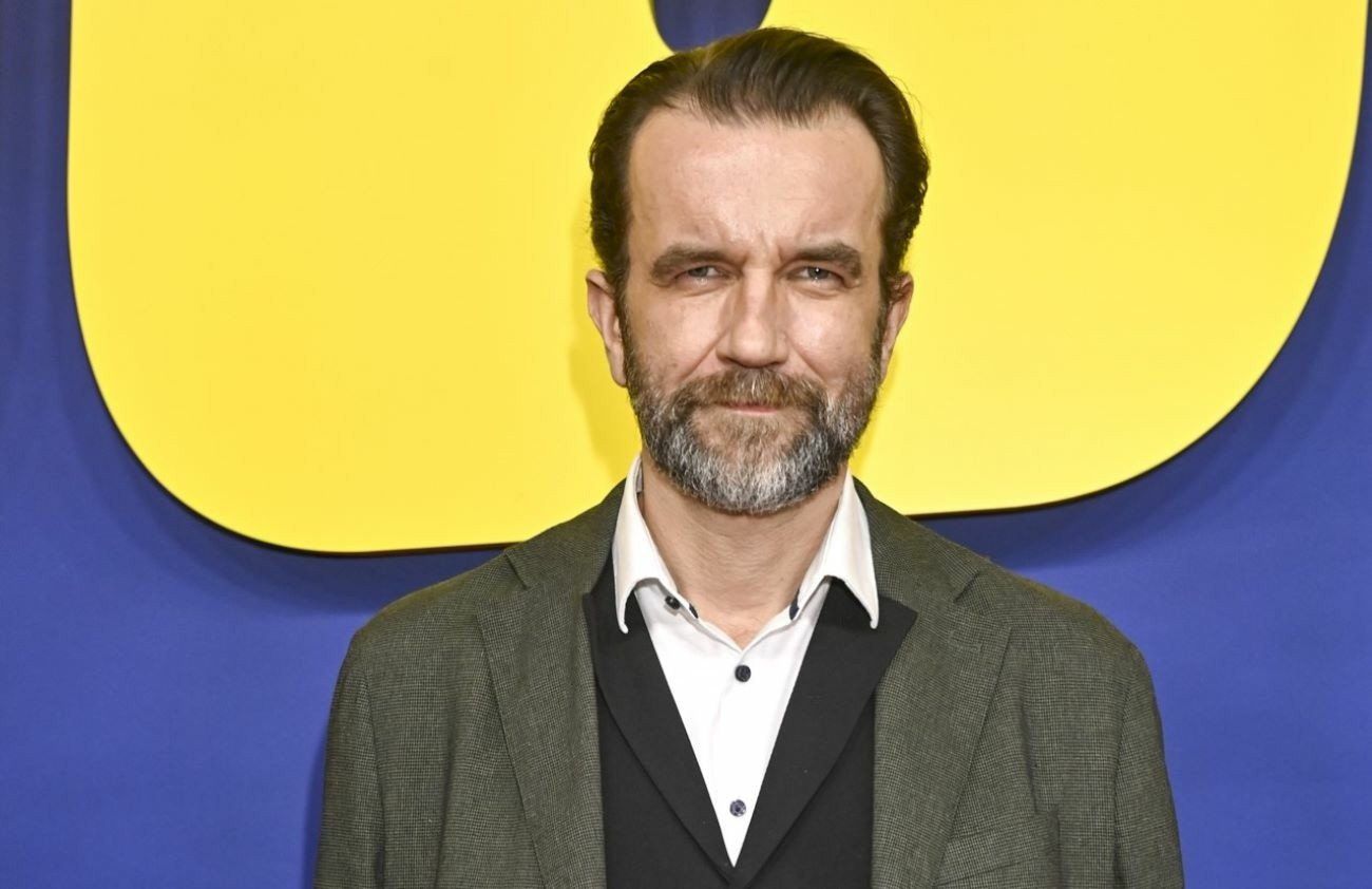 Zajrzyjcie do naszej galerii i zobaczcie zdjęcia Blanki Kot, córki Tomasza Kota &gt;&gt;&gt;Na zdjęciu Tomasz Kot na premierze filmu &#34;100 dni do matury&#34; - premiera filmu. Rok 2025.