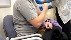 Lekarze o szczepieniach w aptekach. NRL ostrzega przed ryzykiem i apeluje o bezpieczeństwo pacjentów