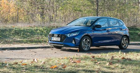 Test: Hyundai i20 1.0 z miękką hybrydą – koreańska fabia wersja 2.0