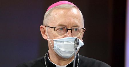 Koronawirus. Abp Stanisław Gądecki zwrócił się do wiernych