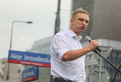 Bąkiewicz skazany. Szarpał i wynosił kobiety sprzed kościoła