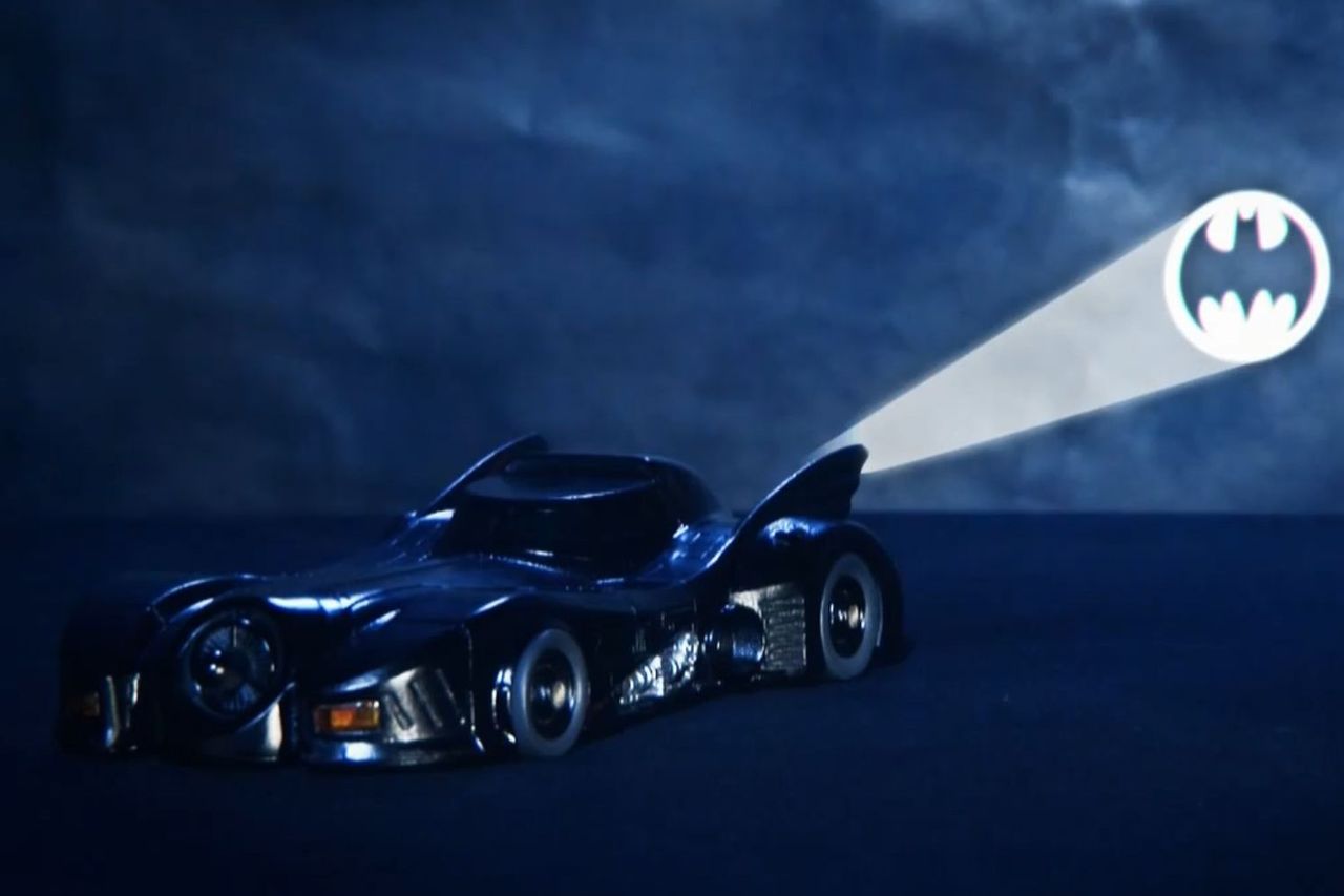 iPhone 6 przemieniony w batmobil [wideo]