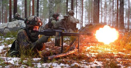 Historyczna decyzja Finlandii. Chcą mieć broń atomową