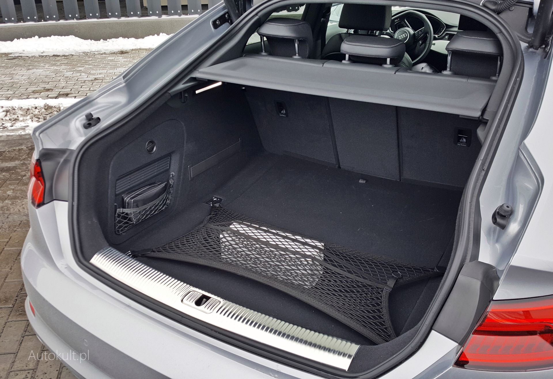 Bagażnik A5 Sportback ma pojemność 480 litrów i to wystarczy.