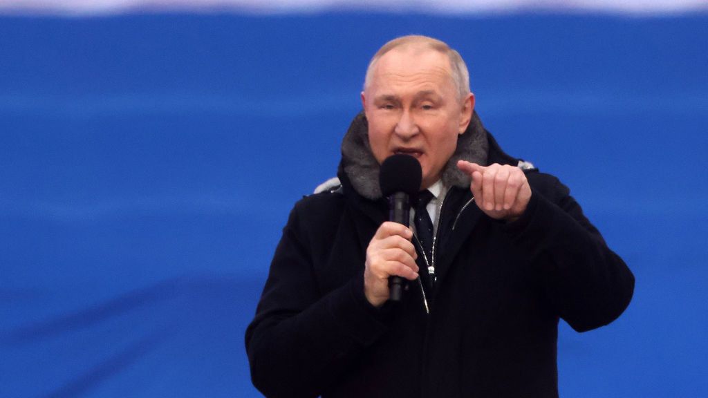 Władimir Putin ostrzega "przed upadkiem narodu rosyjskiego"