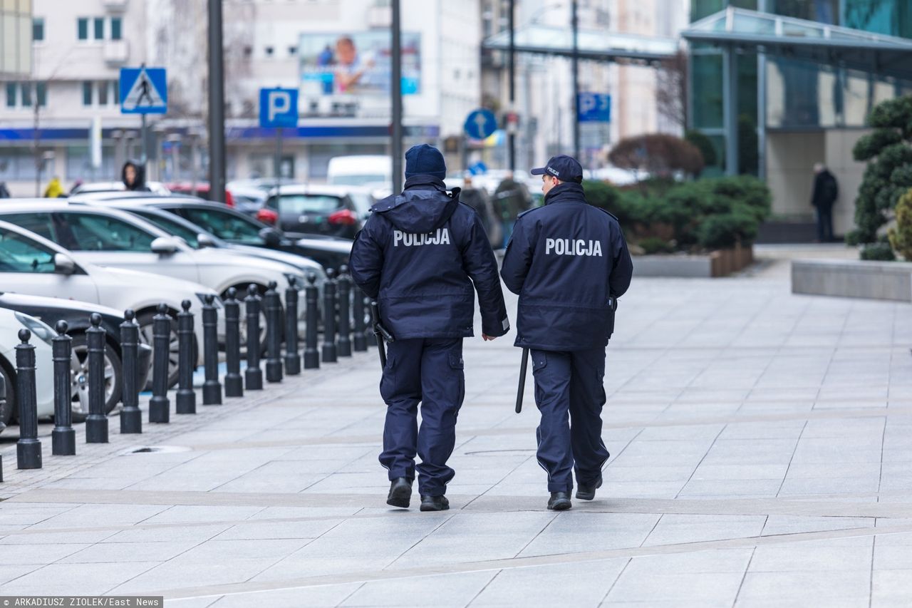 Policja patroluje ulice