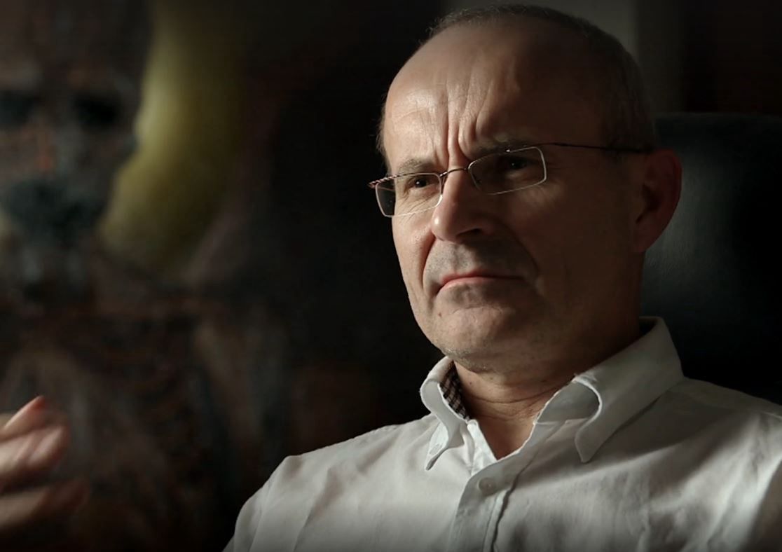 Ks. Stanisław Radoń w filmie "Walka z szatanem"