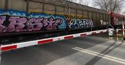 Poznań: Uszkodzony pociąg zablokował przejazd na ul. Umultowskiej