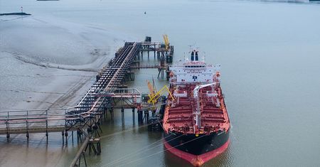 Iran luzuje blokadę Ormuz. Tylko dla wybranych