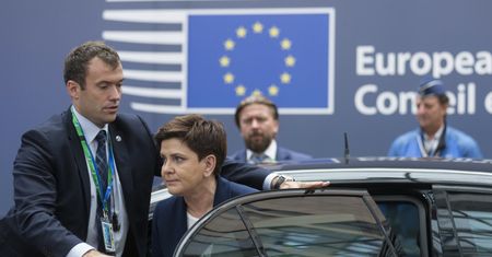 "Brukselski okupant". Ile zarabiają europosłowie z PiS?