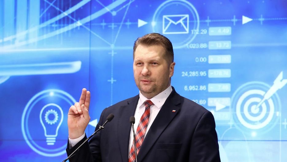 V fala koronawirusa. Przemysław Czarnek zabrał głos 