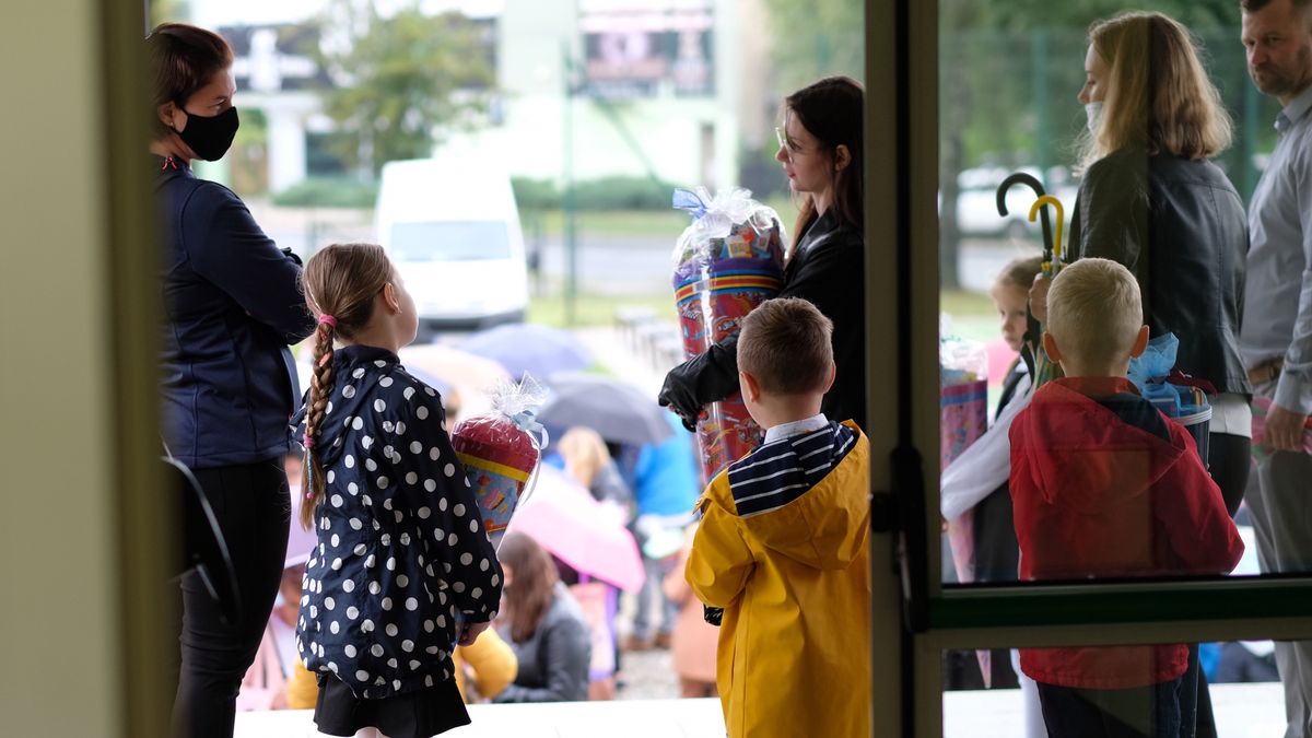 Absurdalne przepisy w szkołach