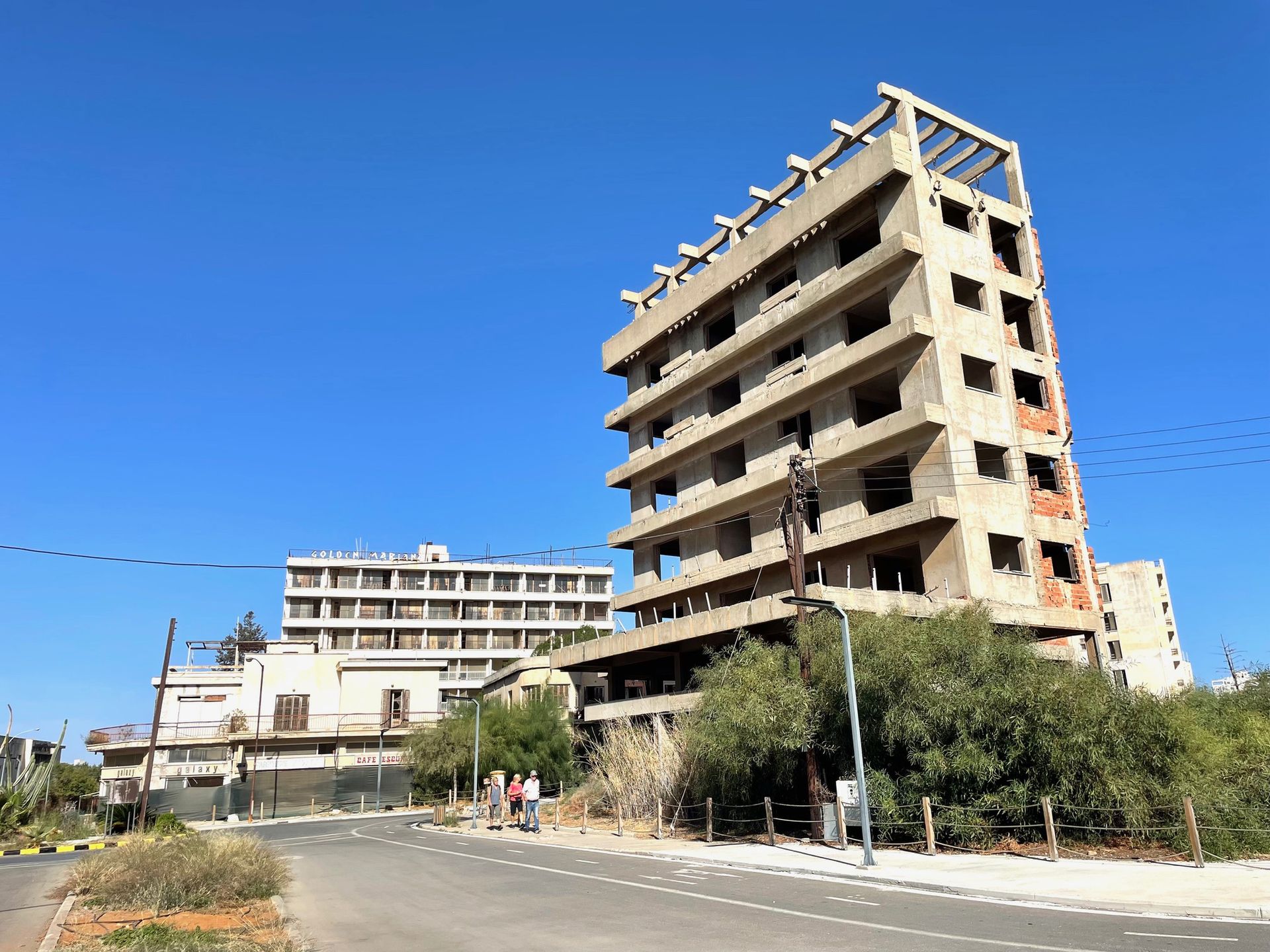 W niektórych miejscach widać jeszcze ślady dawnej świetności 