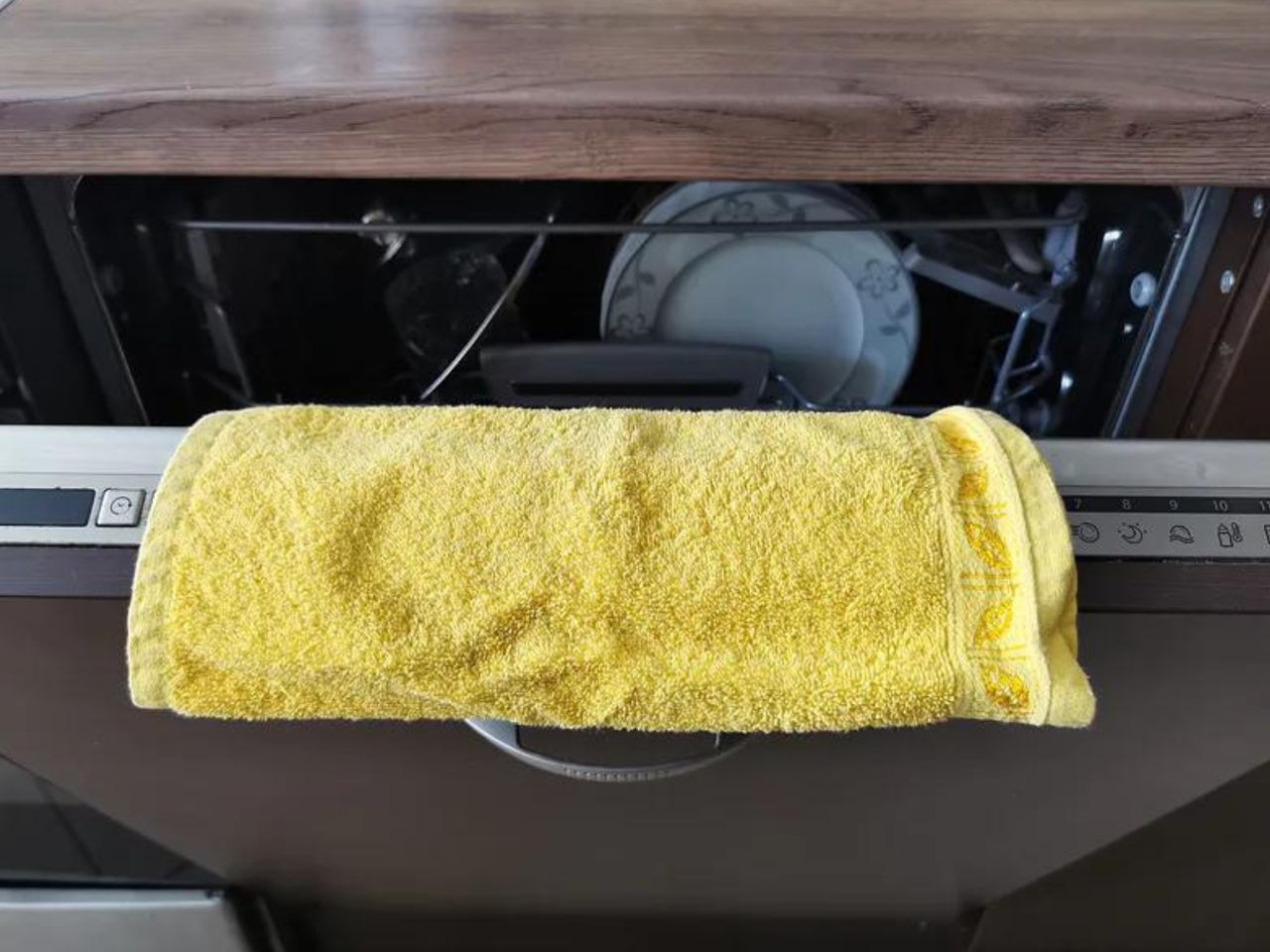 Ręcznik przyspieszy suszenie naczyń