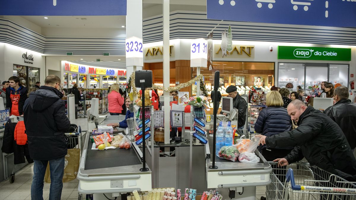 Paliwa, energia i żywność drożeją w coraz szybszym tempie