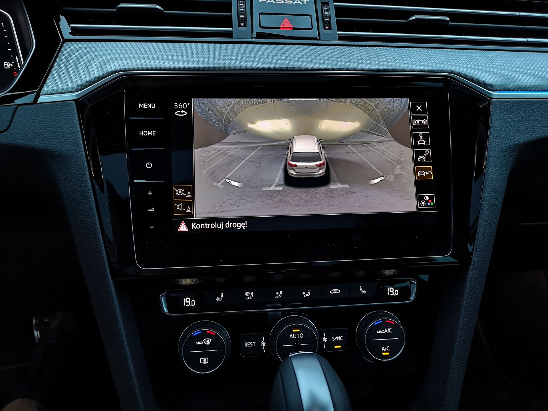 Volkswagen Passat Variant: Kamery 3D i 360 stopni oraz system audio Dynaudio 13