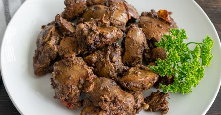 Zamiast do kurczaka, dodaję do wątróbki. Nielubiana część smakuje jak kebab