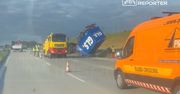 Kierowca ciężarówki zasnął za kierownicą i doprowadził do wywrotki pojazdu na A1