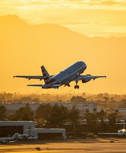 USA. Towarowy boeing 737 wpadł do wody