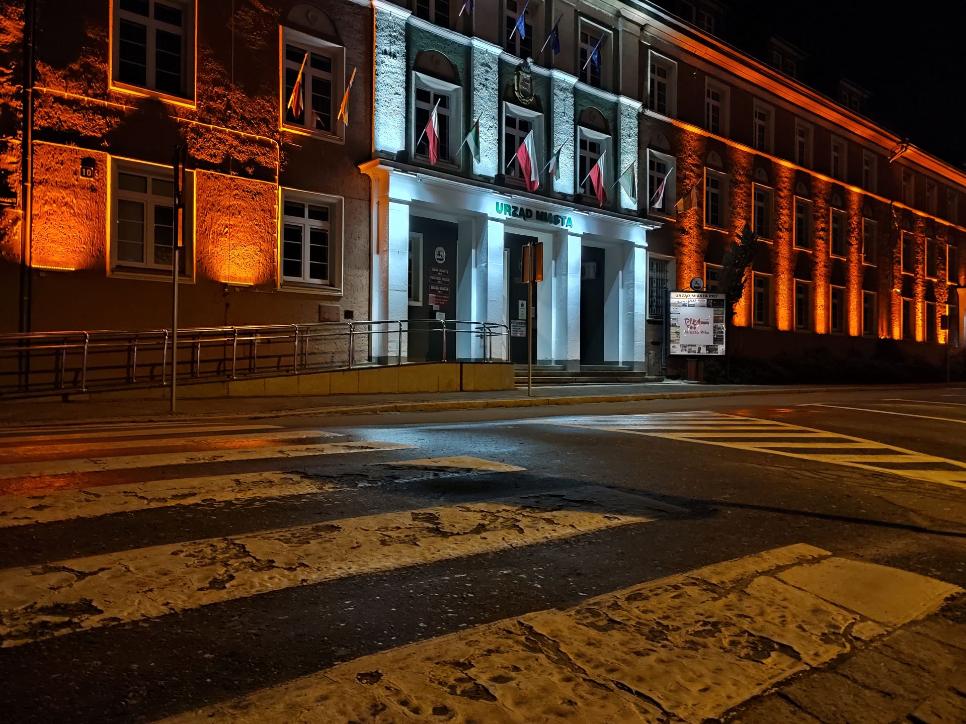 Portfel sam się otwiera. Redmi Note 10 Pro: pierwsze wrażenia i zdjęcia z aparatu 44