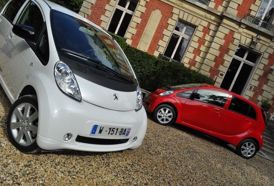 PEUGEOT iOn