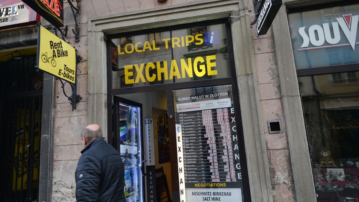 Kursy walut. Co ze złotym?