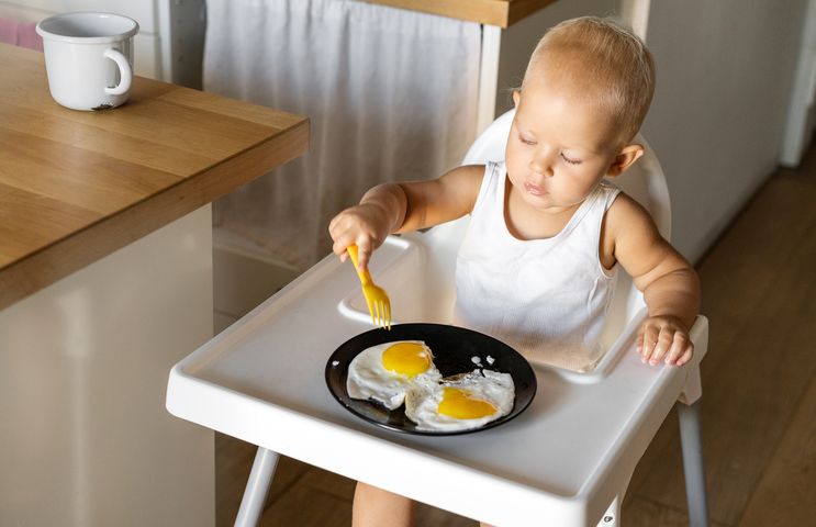 Jajko dla niemowlaka: od kiedy podawać?