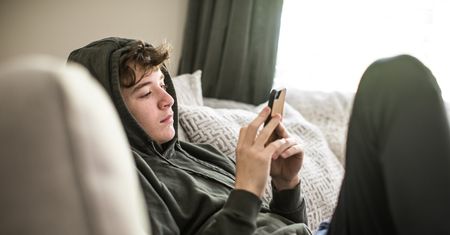 Patostreaming za pieniądze. Platformy cyfrowe nie zdają egzaminu