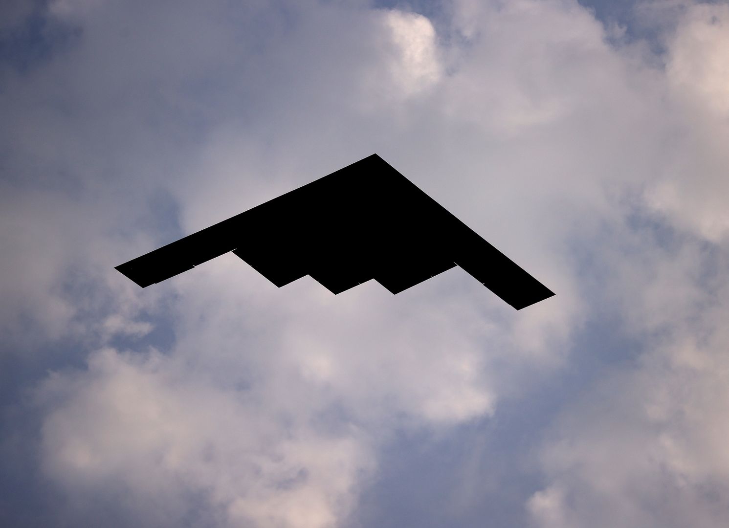 WASHINGTON, DC - JULY 04: A Northrop B-2 Spirit ,or Stealth bomber performs a flyover near the White House on July 04, 2020 in Washington, DC. U.S. President Donald Trump is hosting a "Salute to America" celebration that includes flyovers by military aircraft and a large fireworks display. (Photo by Win McNamee/Getty Images)