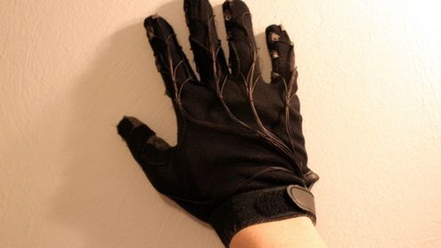 Keyglove - klawiatura i myszka w jednej ręce 1