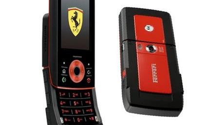 Motorola Z8 w limitowanej edycji Ferrari 1