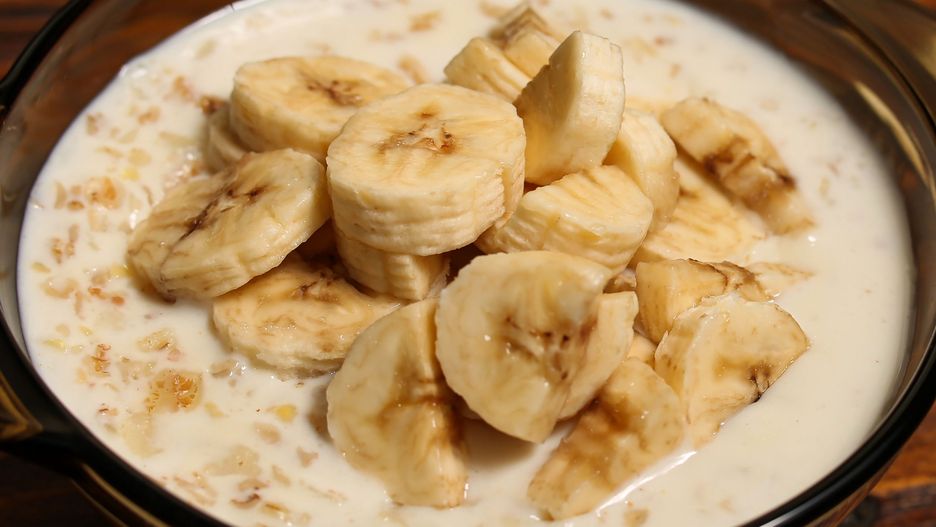 Owsianka na mleku z bananami