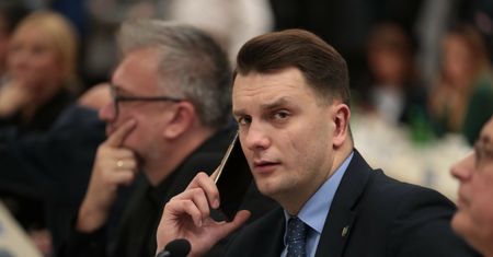 Ostry głos z rządu ws. Mejzy. "Żerowanie na dzieciach jest obrzydliwe"