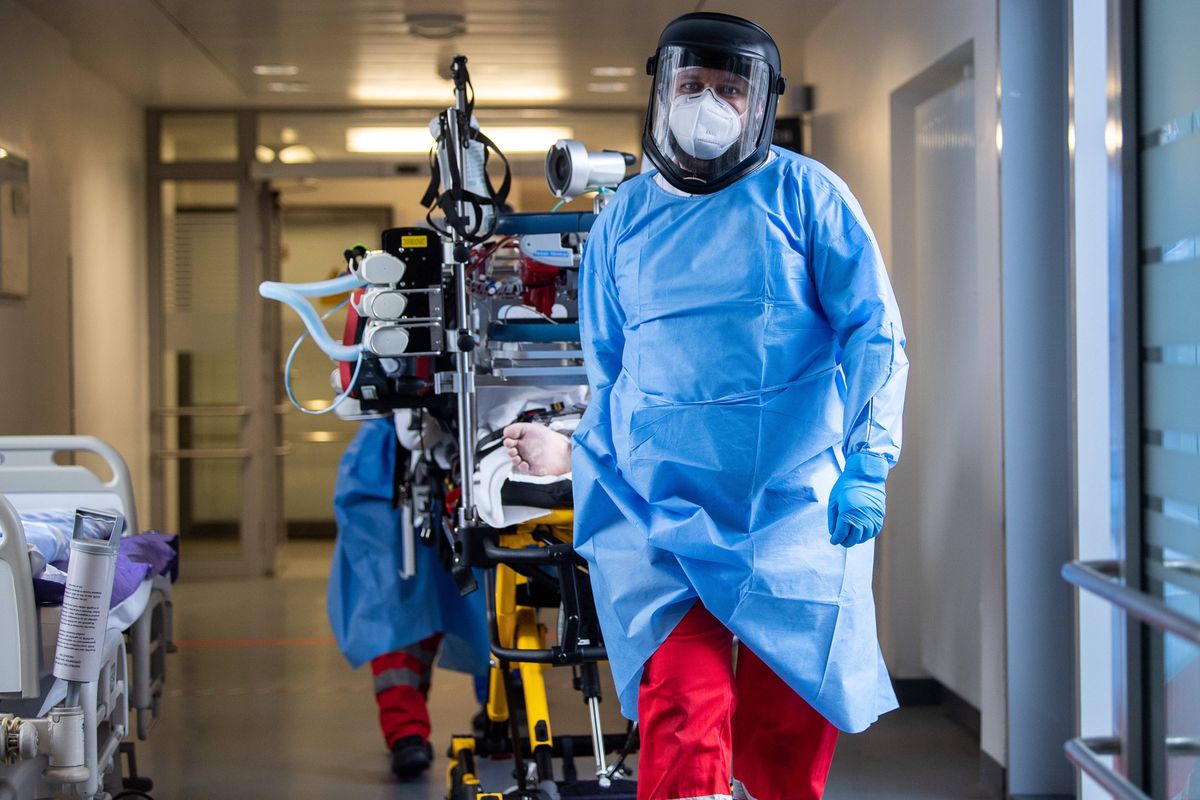 Koronawirus. Niemcy jednym z najbardziej dotkniętych pandemią krajów