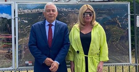 Beata Kozidrak na lunchu u ambasadora. Fani: "Poszła pani w body i płaszczu?" (FOTO)
