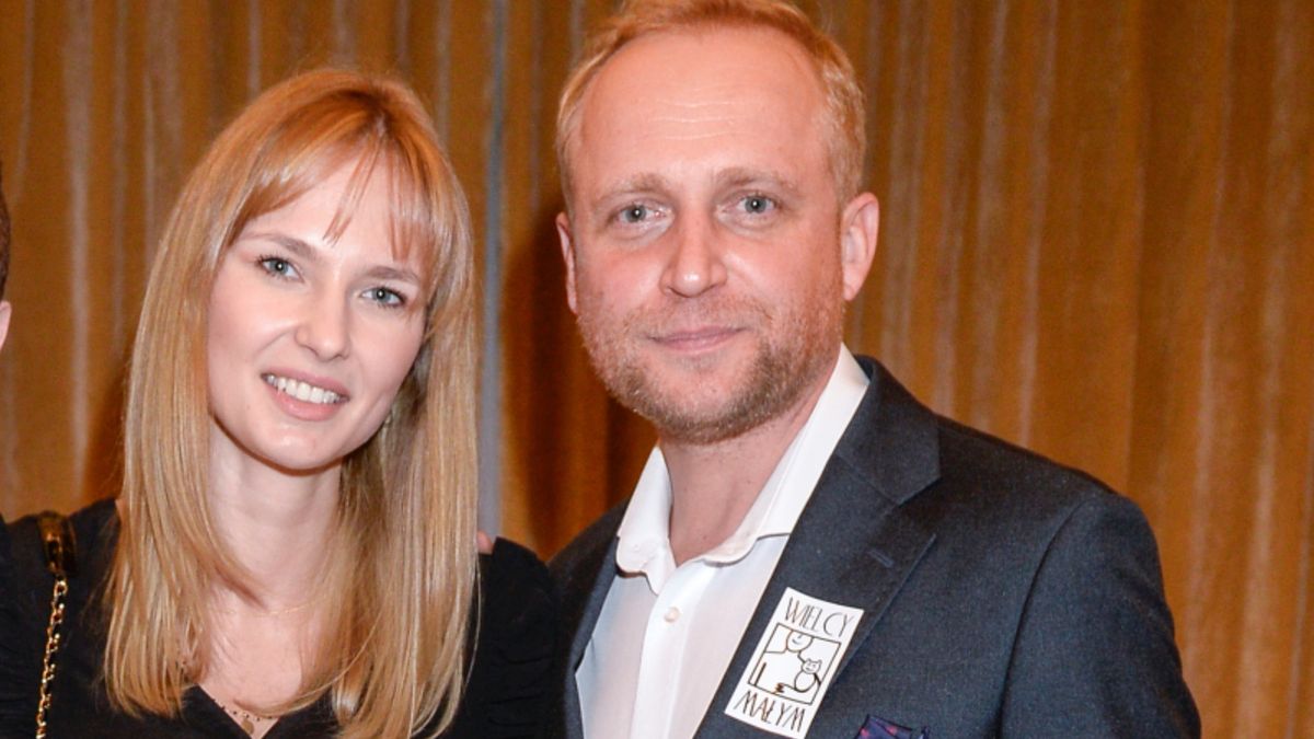 Piotr Adamczyk wyjechał z żoną z Polski. Znamy powody