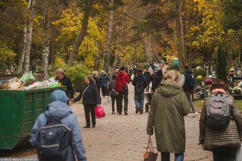 Niewybuch przy cmentarzu we Wrocławiu. Wezwano saperów