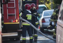 Pożar w Kunowie. Wielu ewakuowanych, dwie osoby trafiły do szpitala