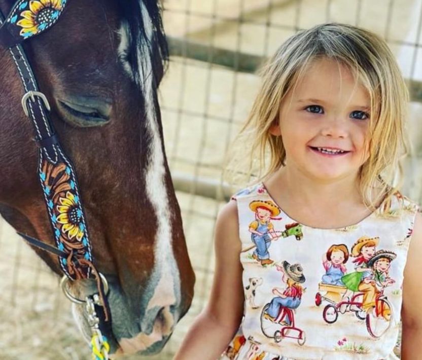 Charlotte jest bardzo wesołym dzieckiem