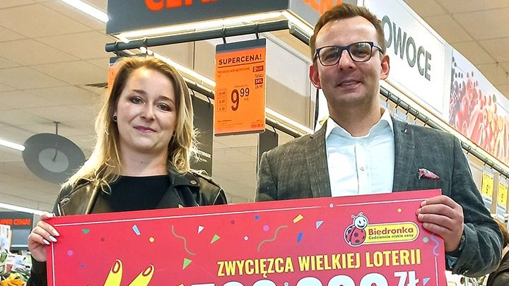Pani Natalia ze Skierkiewic wygrała 500 tys. zł w loterii Biedronka na zakup mieszkania
