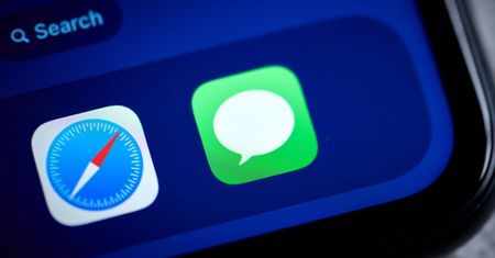 Wiadomość iMessage o paczce. W treści nietypowa instrukcja