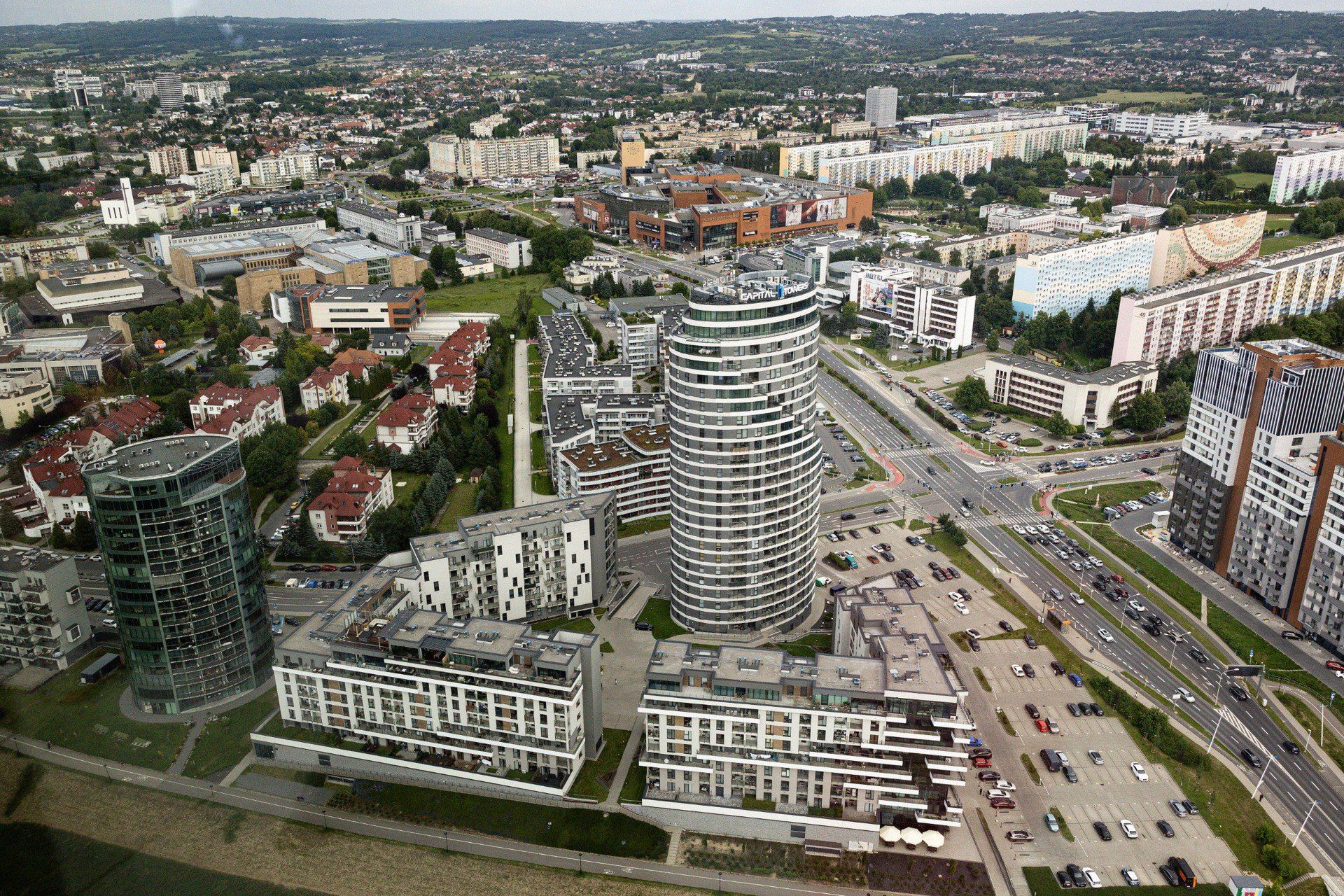 Tak prezentuje się widok z 4o pietra drapacza chmur w Rzeszowie