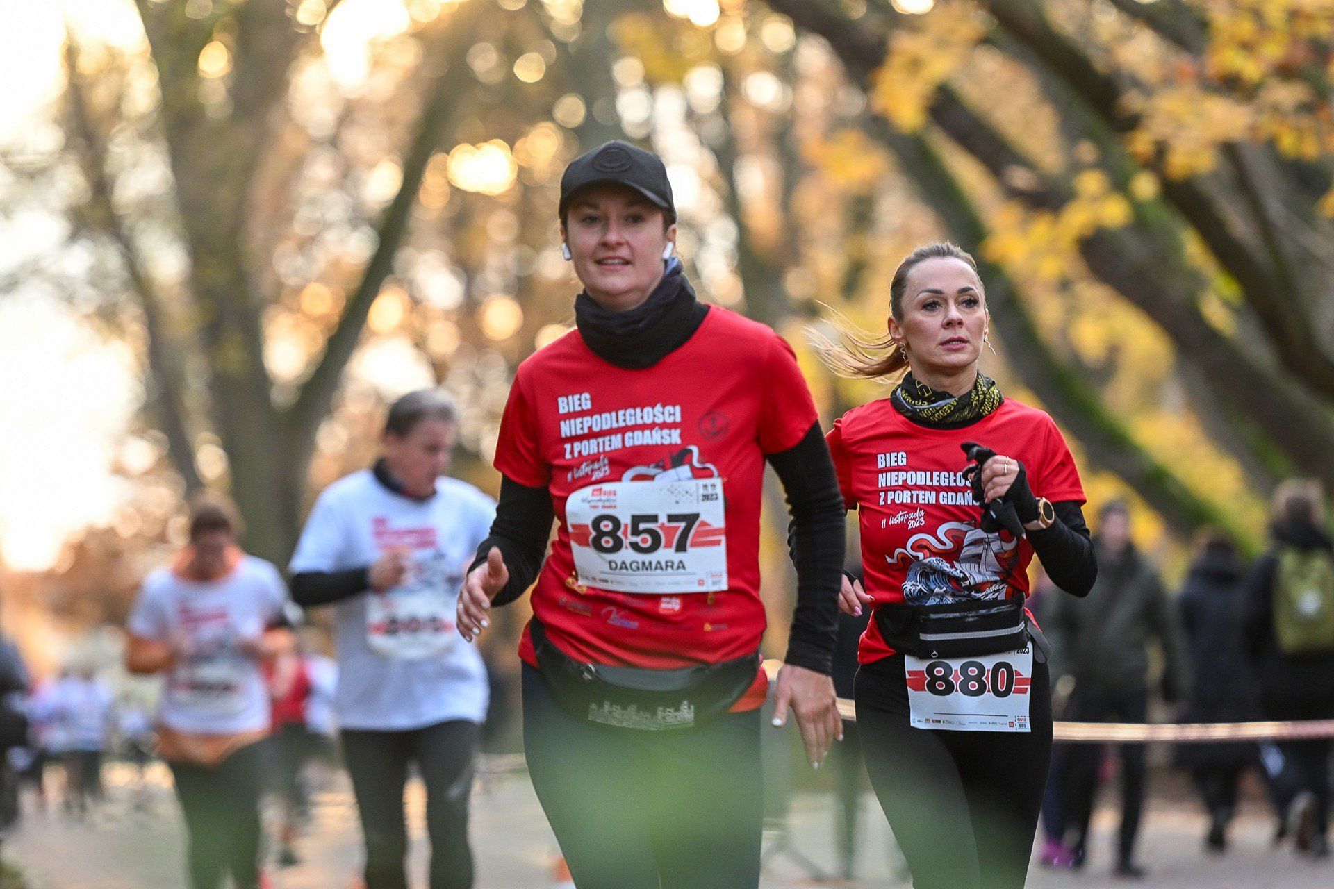 Bieg Niepodległości z Portem Gdańsk to zawody na dystansie 10 km w nadmorskich dzielnicach miasta - Brzeźna i Jetlikowa