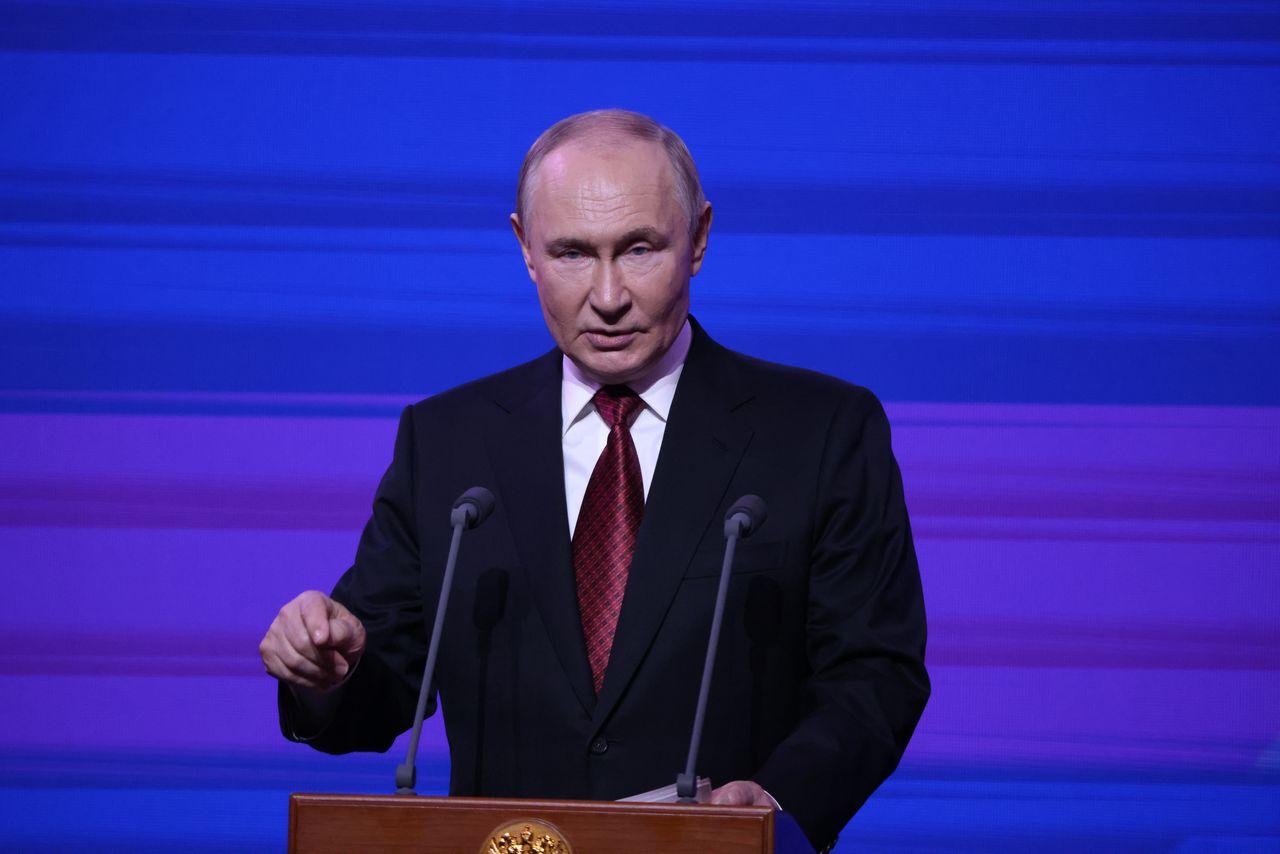 Podejrzane działania Rosji w kosmosie. Brytyjczycy: "Latają blisko"