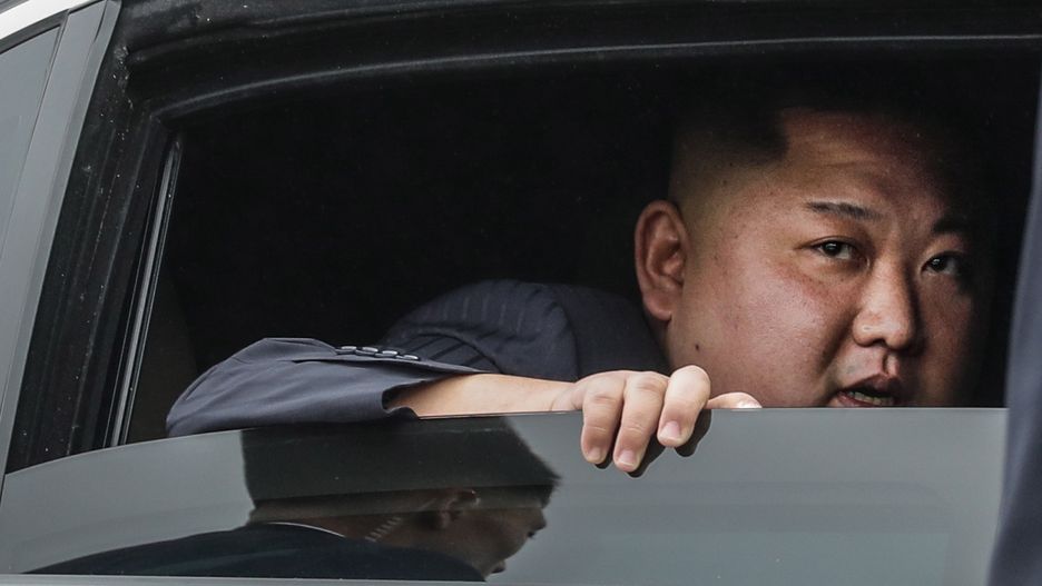 Kim Dzong Un zaostrza kary za oglądanie zagranicznych filmów, noszenie fryzur oraz ubiorów inspirowanych modą z Zachodu
