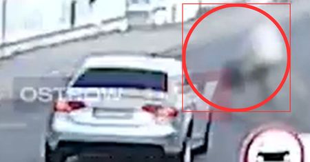 Wjechała na jezdnię. Wydarzyła się tragedia. Nagranie z Ostrowa